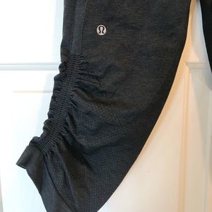 LULULEMON CROP PANT